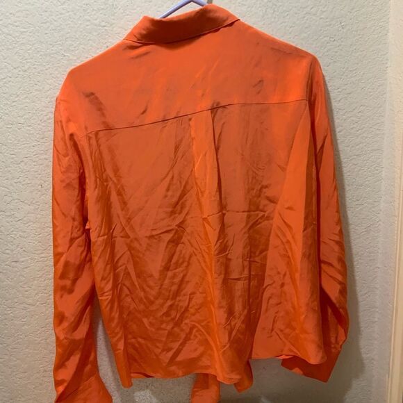 Trina Turk Silk Button Down in orange Size L - Picture 6 of 7